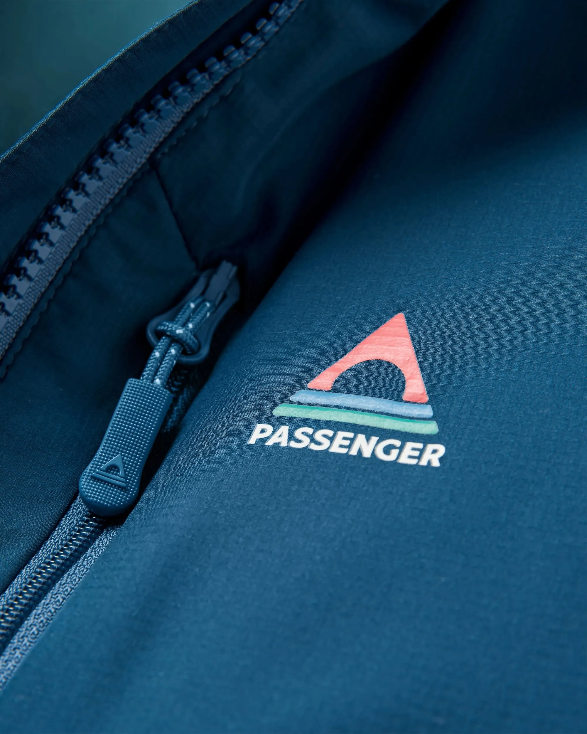 Daybreak Lightweight Recycled Thermore Insulated Jacket - Rich Navy/Dark Denim/Arctic