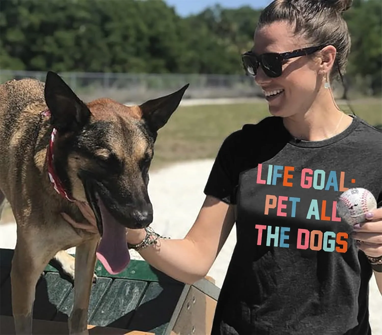 Dog Mom T-Shirt for Women - Pet Lover Shirt With Funny Saying Letter Print - All The Dogs Dog Mama Tee Top