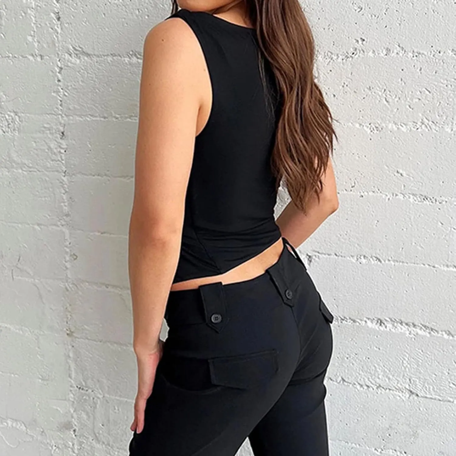 SAFRISIOR Women One Shoulder Button Sexy Crop Top Solid Sleeveless Off Shoulder Asymmetric Crop Tank Top Vest Tee Shirt