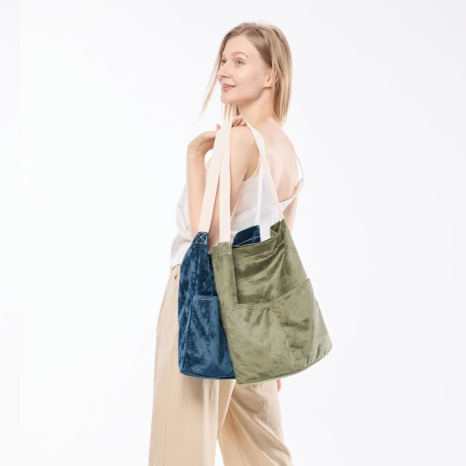 Soft Velvet Plushed Tote Bag for Women Hobo Bag Durable Shoulder Bag with Buckle for College Travel Handbag