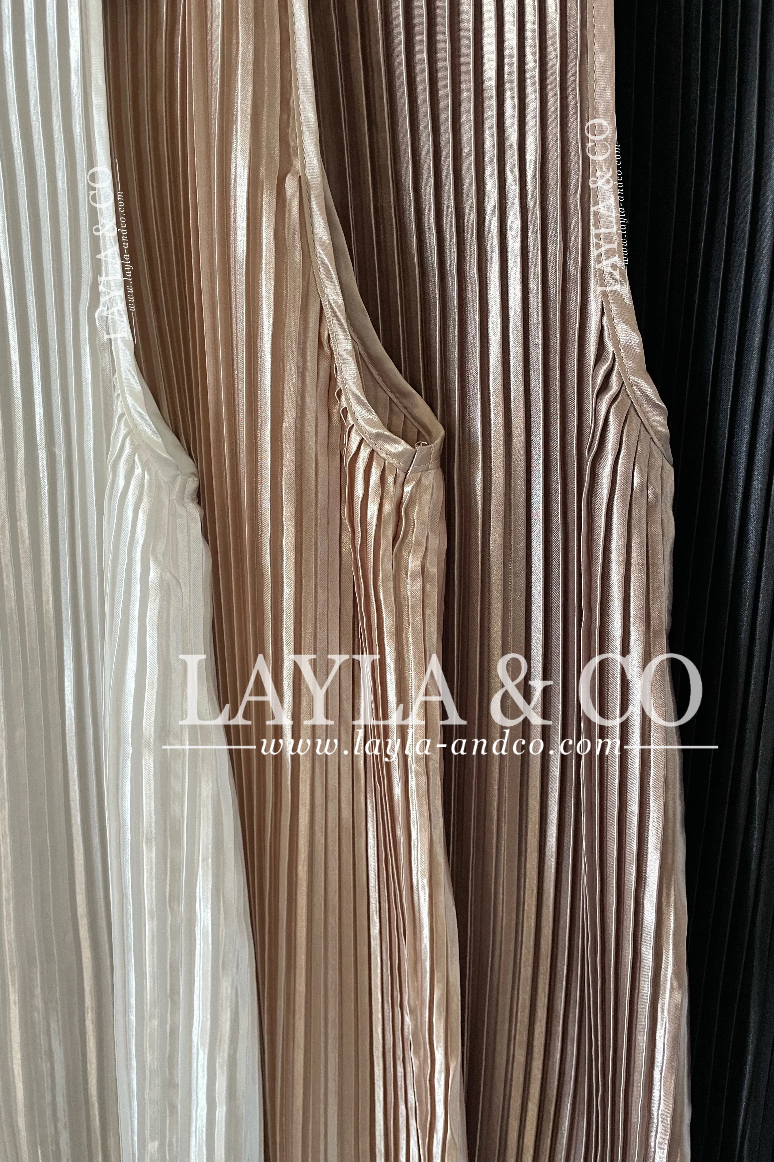 Sous robe satinée plissée