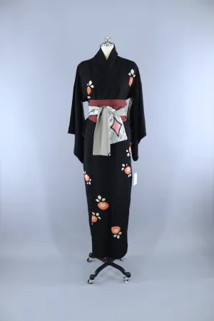 Vintage 1940s Silk Kimono Robe / Black & Coral Shibori Floral