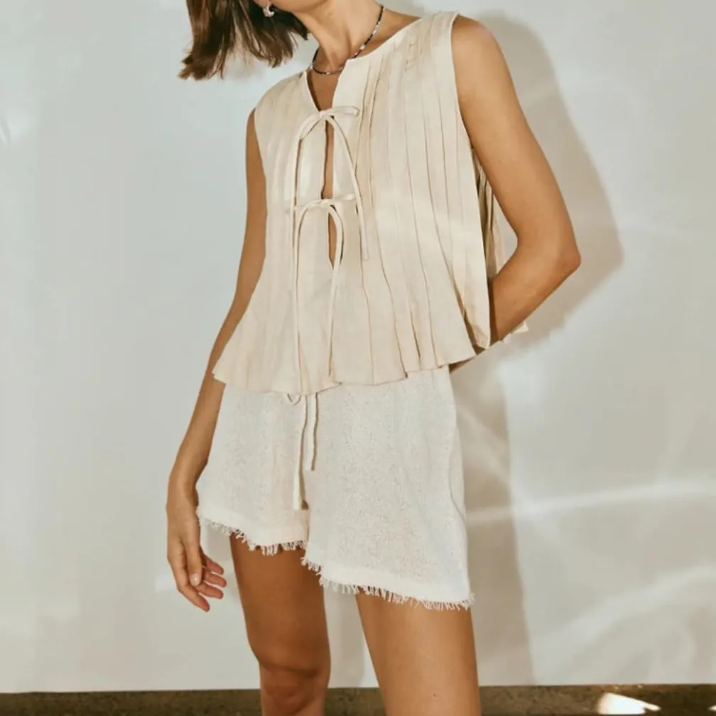 Women Sleeveless Pleated Front Tie Linen Top Y2k Coquette Bow Tie Tank Top Aesthetic Solid Knotted Tie Up Vest