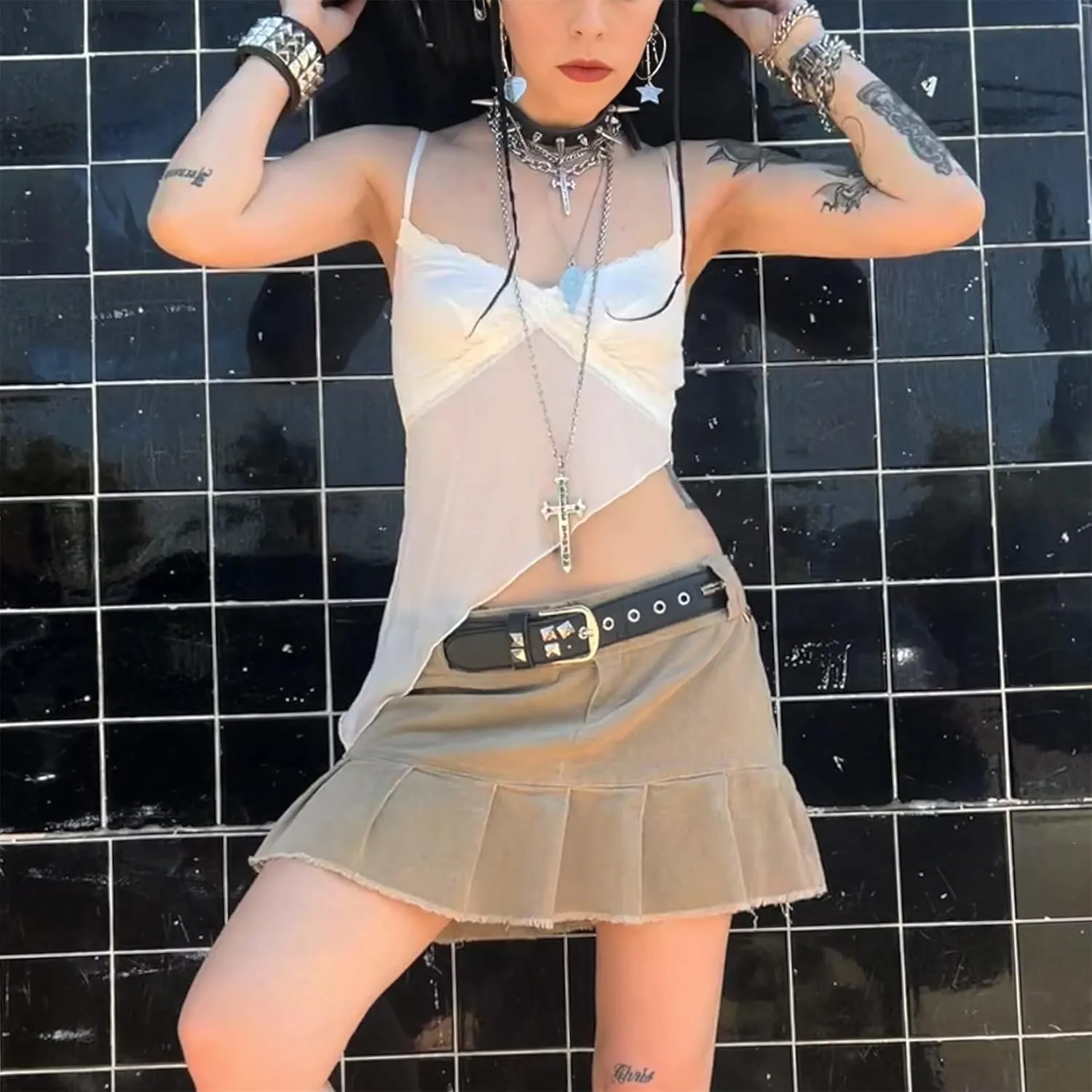 Women Y2k Fairycore Lace Trim Backless Camisoles Top Sexy Low Cut Spaghetti Strap Top Grunge Summer Tank Streetwear