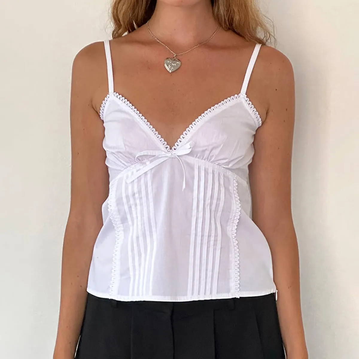Women Y2K Vintage Cami Tank Top 00s Aesthetic Spaghetti Strap V Neck Crop Top Cottage Camisole Fairy Coquette Vest